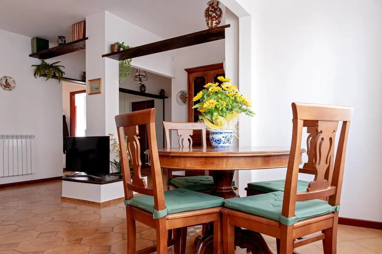 Casina Di Liliana Apartment Livorno
