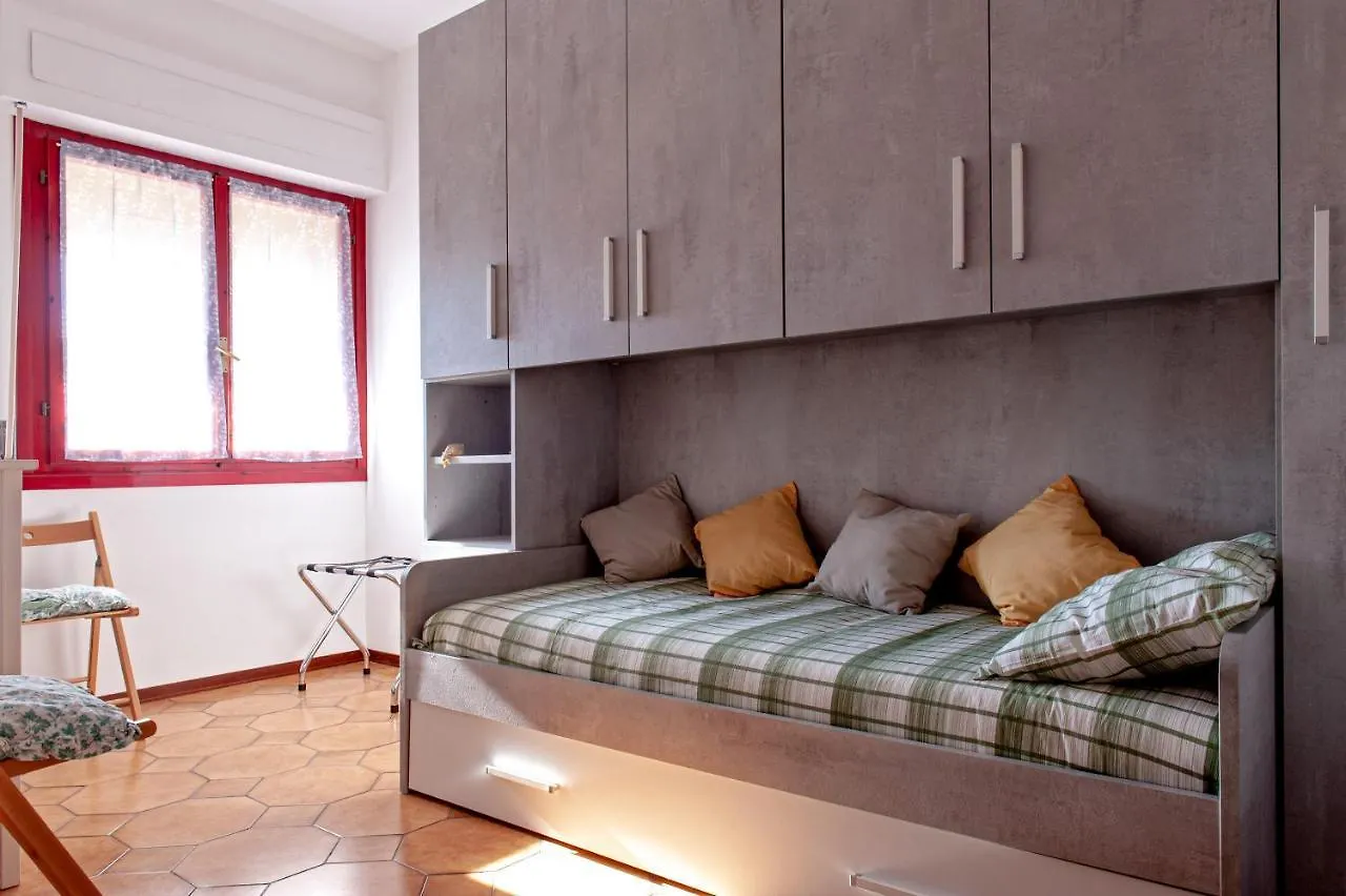 Casina Di Liliana Apartment Livorno