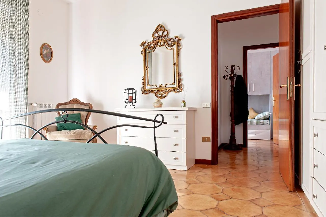 Casina Di Liliana Apartment Livorno Italy