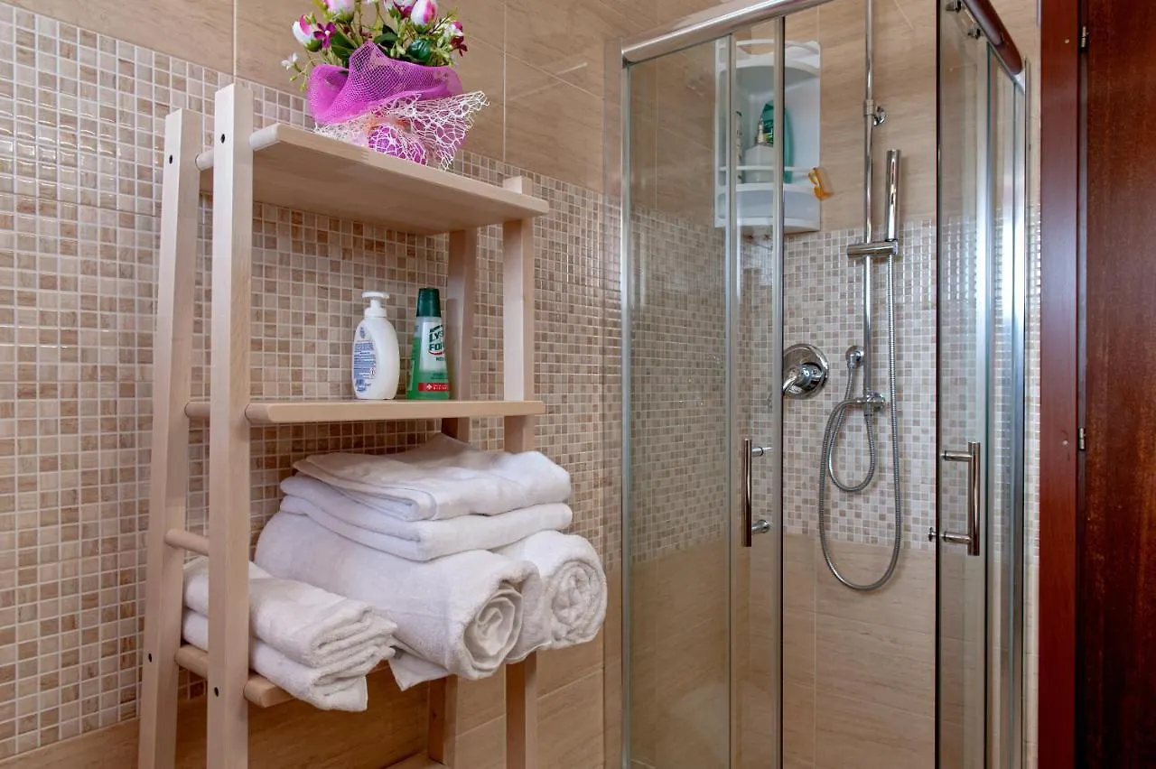 Casina Di Liliana Apartment Livorno